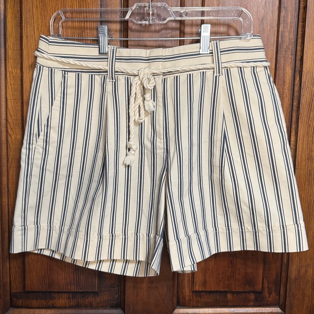 Ann Taylor Ivory Striped Nautical Rope Belted Cuff Shorts Size 4 Coastal